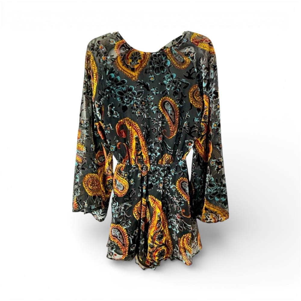 Open back Velvet paisley romper - Picture 5 of 10